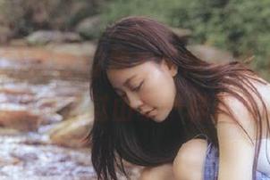我在17吃瓜官网登录了，里面的八卦像过山车一样刺激。