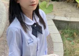 你以为在www.51吃瓜看到的都是热搜？难不成你还没收藏过几条八卦？