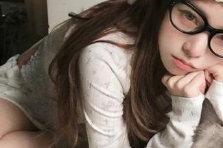 看得我都想给51吃瓜网app投一票——这黑料就像调料，越多越香！