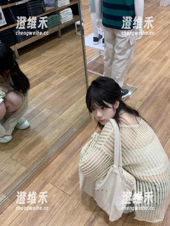 51吃瓜网ios版本，现场直播的疯狂评论等你来。