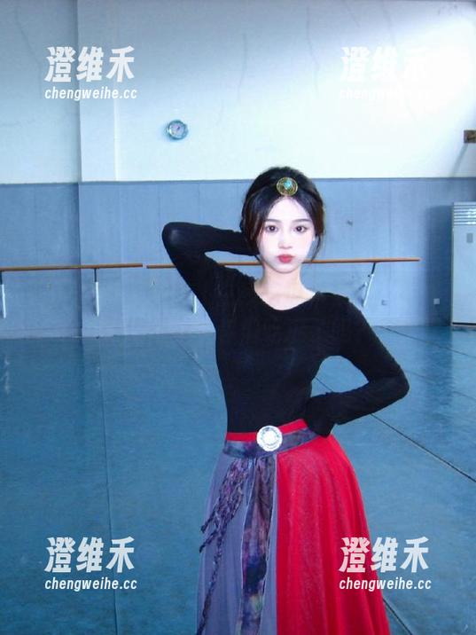 51在线吃瓜苹果版：每天都想问问，你们吃瓜了吗？
