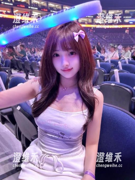 我就下载了51黑料，瞬间意识到，原来吃瓜也可以那么...有趣，哈哈！