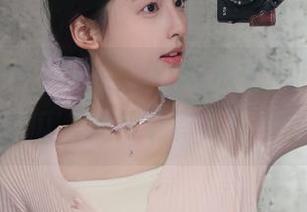 在“91吃瓜中心”，你最爱的‘吃瓜’视频中有多少黑暗骑士？