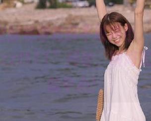 之前觉得吃瓜不动声色，直到我进了那个“zztt11”网址，瞬间就成了话题的中心！