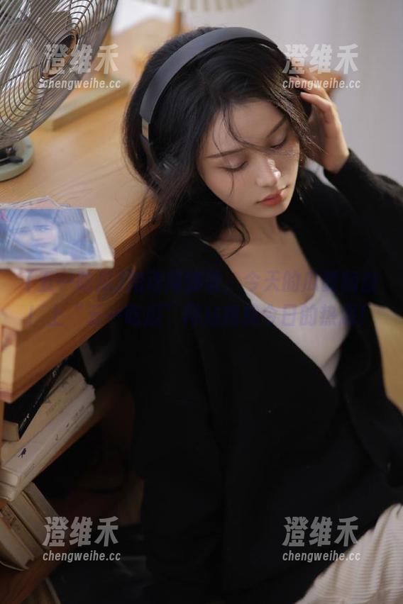 滚动阿姨说,今天的瓜要翻盘!上“五一吃瓜”网站找找今日的热趣! 滚动阿姨说,今天的瓜要翻盘!上“五一吃瓜”网站找找今日的热趣!
