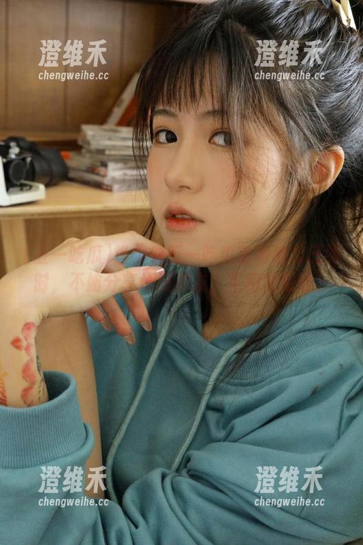 当你在五一吃瓜官网被瓜压到时，不妨分享给好朋友，互相安慰吧。