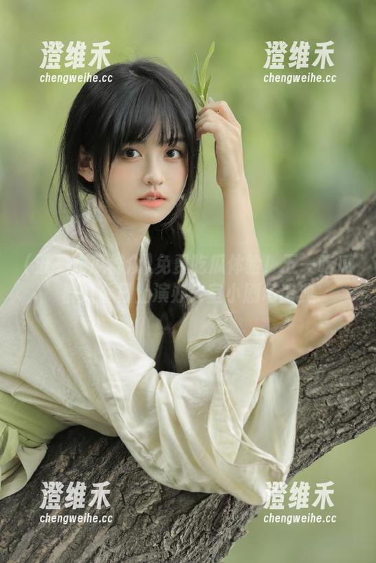 免费吃瓜体验!五一吃瓜群众今日上演办公室小剧场盛典 免费吃瓜体验!五一吃瓜群众今日上演办公室小剧场盛典