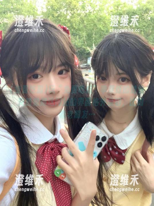 玩“免费吃瓜”苹果版的时候，突然觉得这网站的界面格外亲切，比如像老朋友…