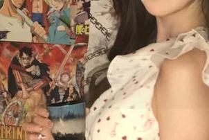 在‘免费吃瓜网站’翻视频，真心觉得八卦主播的表情比食物还美味！