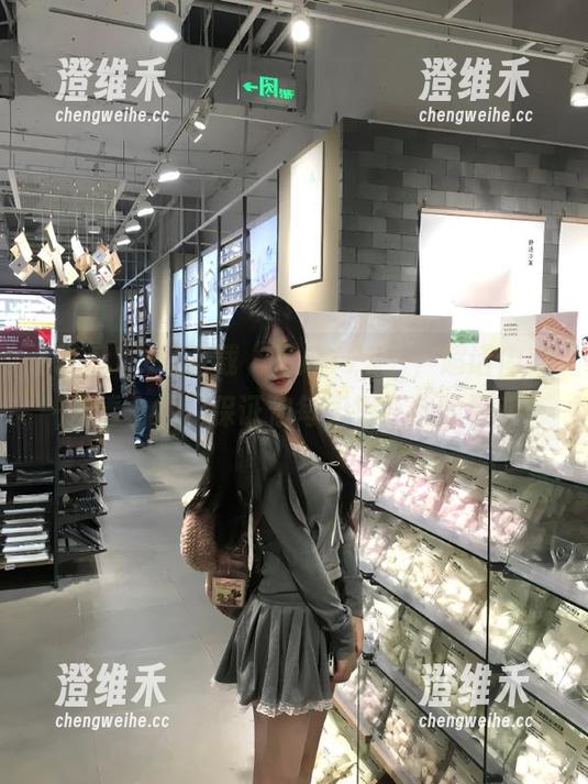 下载“吃瓜123”,超话内容一次看个够,保证你每天煲不停的好戏! 下载“吃瓜123”,超话内容一次看个够,保证你每天煲不停的好戏!