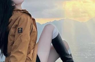 首页按钮选得我手贱，再划划就懵了，不理智地重温“吃瓜17cg”的精彩感！