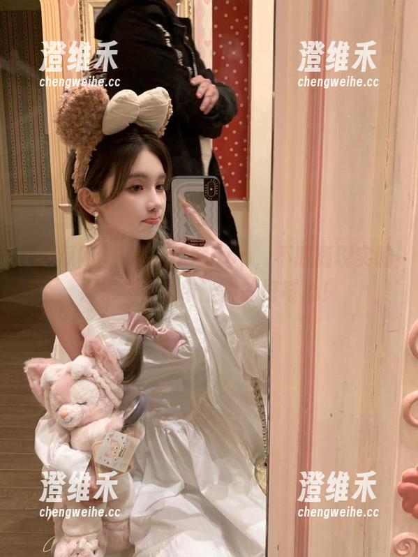 下载吃瓜网app,不脱离现实的欢乐海,快带上你的好奇心! 下载吃瓜网app,不脱离现实的欢乐海,快带上你的好奇心!