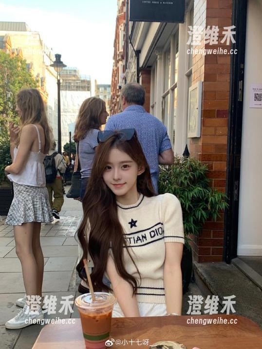 从解放碑到热涨，重庆吃瓜网直达最热闹的gossip现场！