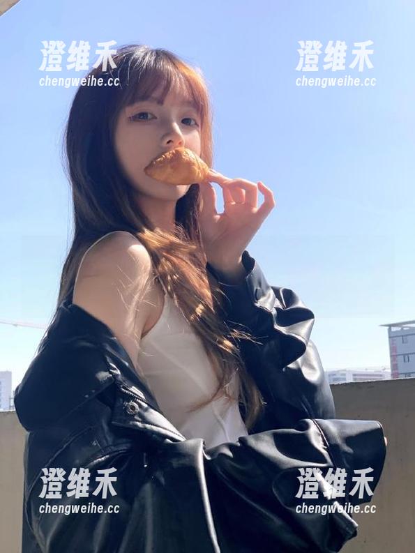吃瓜网站偷偷更新资源，问我怎么知道的？嘘，别说出声