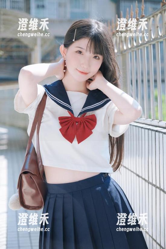 本来在家闲着，发现网曝吃瓜苹果版，秒变瓜民，全程吃得过瘾！