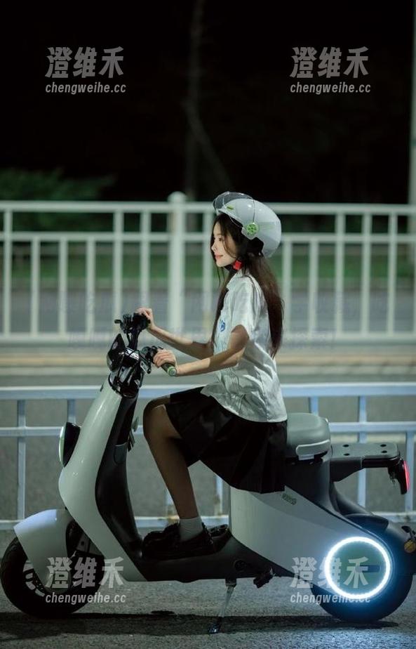 跟着“网曝吃瓜”学收藏，吃嘎嘎的瓜瓜世界，等你来探索！