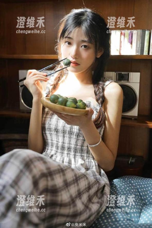 用苹果版进入“黑哥冲料”，我开始怀疑自己和娱乐圈距离有多远…