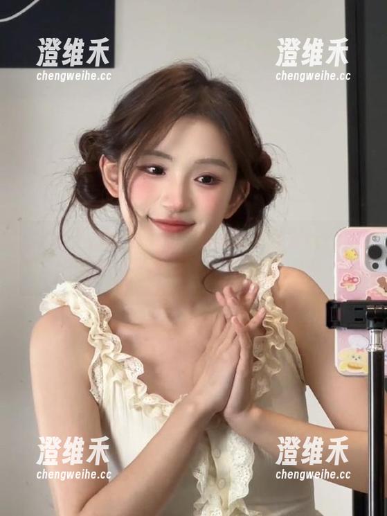 网页上的黑料不打烊tttzzz，感觉我又多了几个八卦新入口！