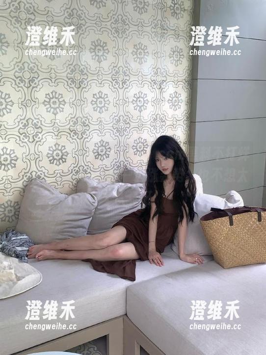 “zztt21.ccm黑料不打烊”在线：一边看瓜一边涨姿势，也不想太认真呀