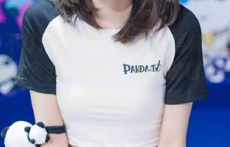 老婆：你又在黑料不打烊找资源地址？我：对呀，旁边的也是人吗，不会都被你看掉了吧！