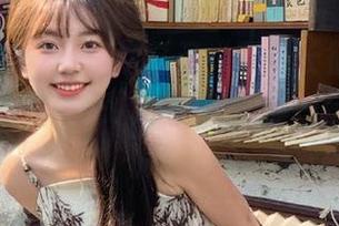 每次打开“万里长征黑料不打烊”，都能在入口旁想到那一抹淡淡的忧伤。
