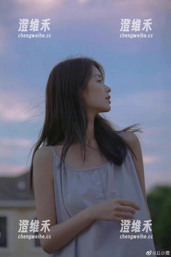 zztt05黑料不打烊苹果版，想看的瓜全在隔壁？哦，打不开了，哈哈！