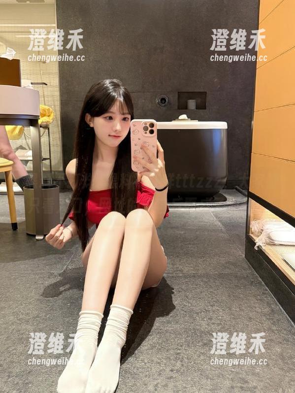 黑料不打烊tttzzz，大家都只看入口，网址的内容反而成了配角。