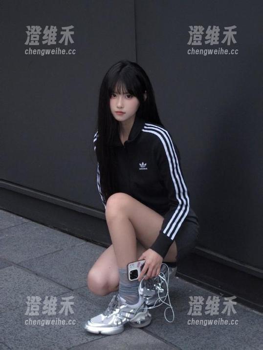 黑料不打烊155fun：登录后的思绪游荡在悬疑边缘