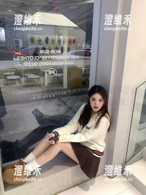 tttzzz668.su黑料不打烊苹果视频里，那交错的果香与戏剧感！