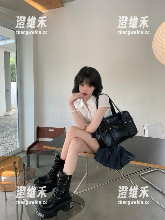 轻松一戳，zztt15.su黑料不打烊网址就给你满满的惊喜和好奇心！