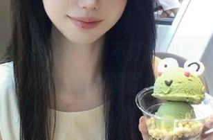 在黑料不打烊的首页，我的好奇心快被撑爆了