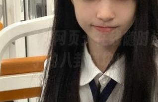 黑料社网页：在线随时送你热乎乎的八卦猪块！
