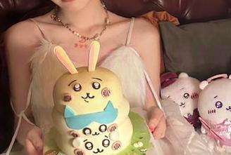 躲在被窝里，悄悄下载“黑料社区”，家里的小气氛又要升级了！