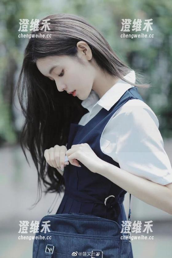“مزيدمنالمسكنات”黑料社区app的入口，敲门前的犹豫与期待