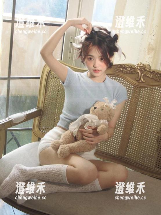 我到底要不要删掉“黑料社区”io版呢？里面的八卦简直让我停不下手！