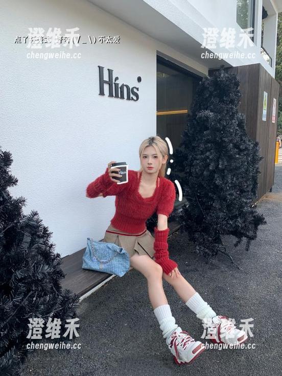 别怕，黑料网深夜更新，还不怕被捧着！