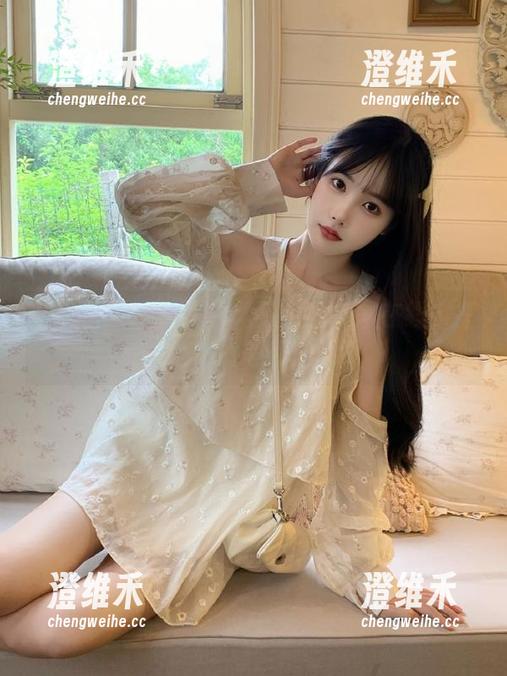 中午也要吃瓜!黑料网在线不打烊的恶习。 中午也要吃瓜!黑料网在线不打烊的恶习。