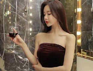 黑社料官网下载，吓得我差点把手里的爆米花洒了！