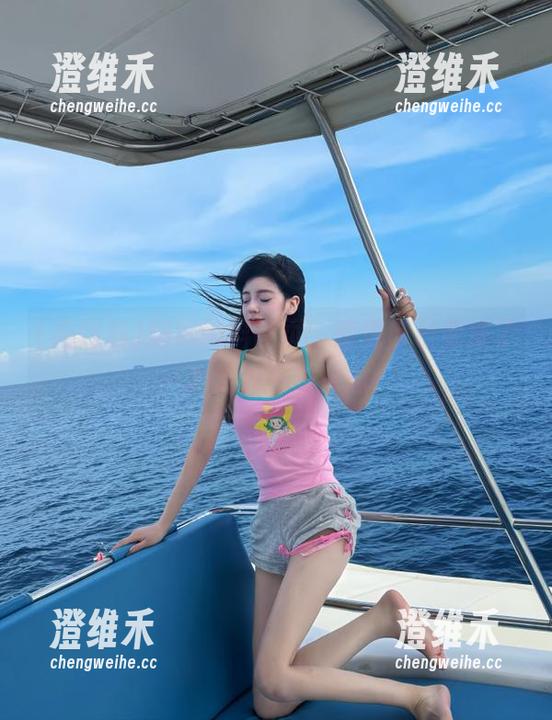 刷黑网料首页，感觉自己变成了一本活的八卦杂志！